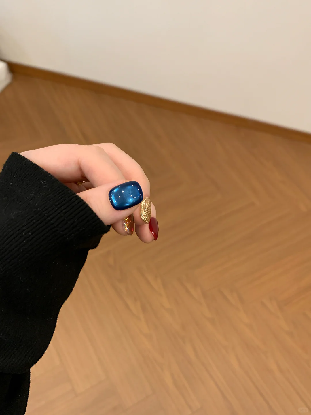 ✨跨年美甲准备好啦！好显白✰•.。