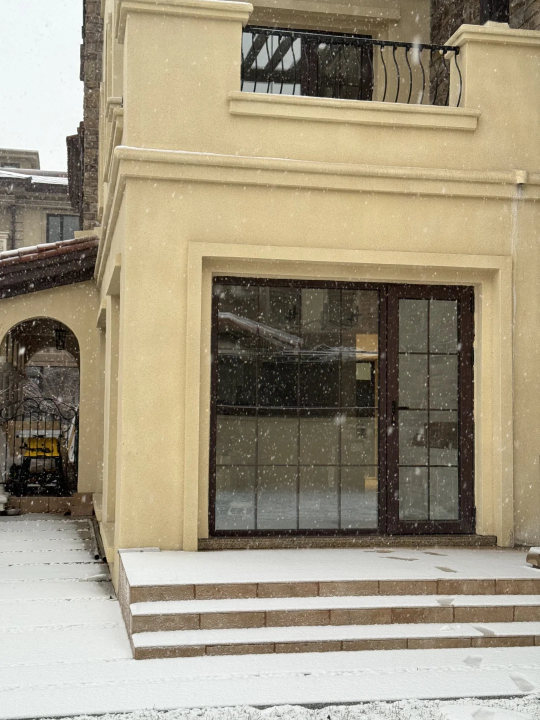 这是以前不敢想，现在属于我的格子窗小别墅～