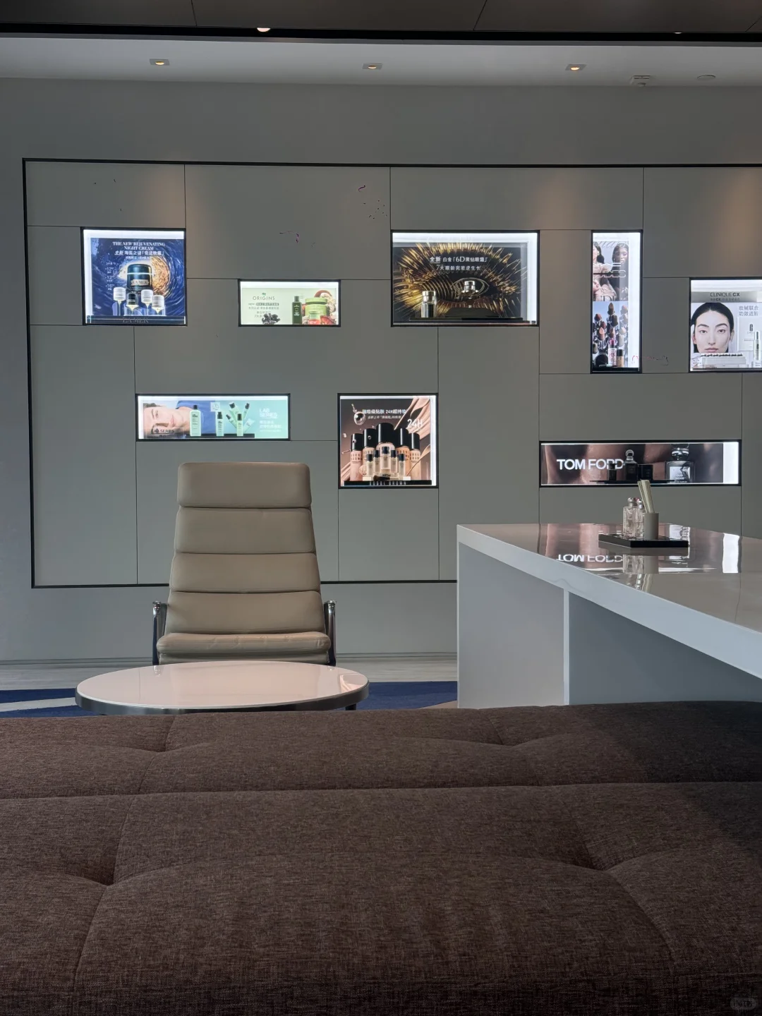 妈妈，我入职雅诗兰黛了