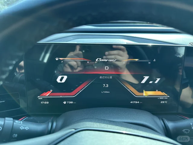 男司机，400元，全天（中途需要休息）（不提供