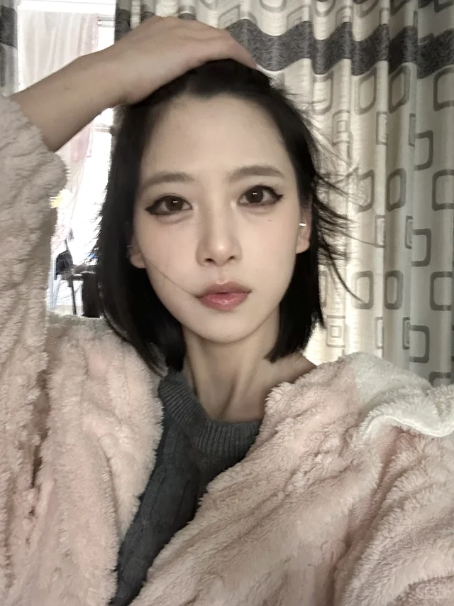 求助 是有刘海好还是没有的好一点