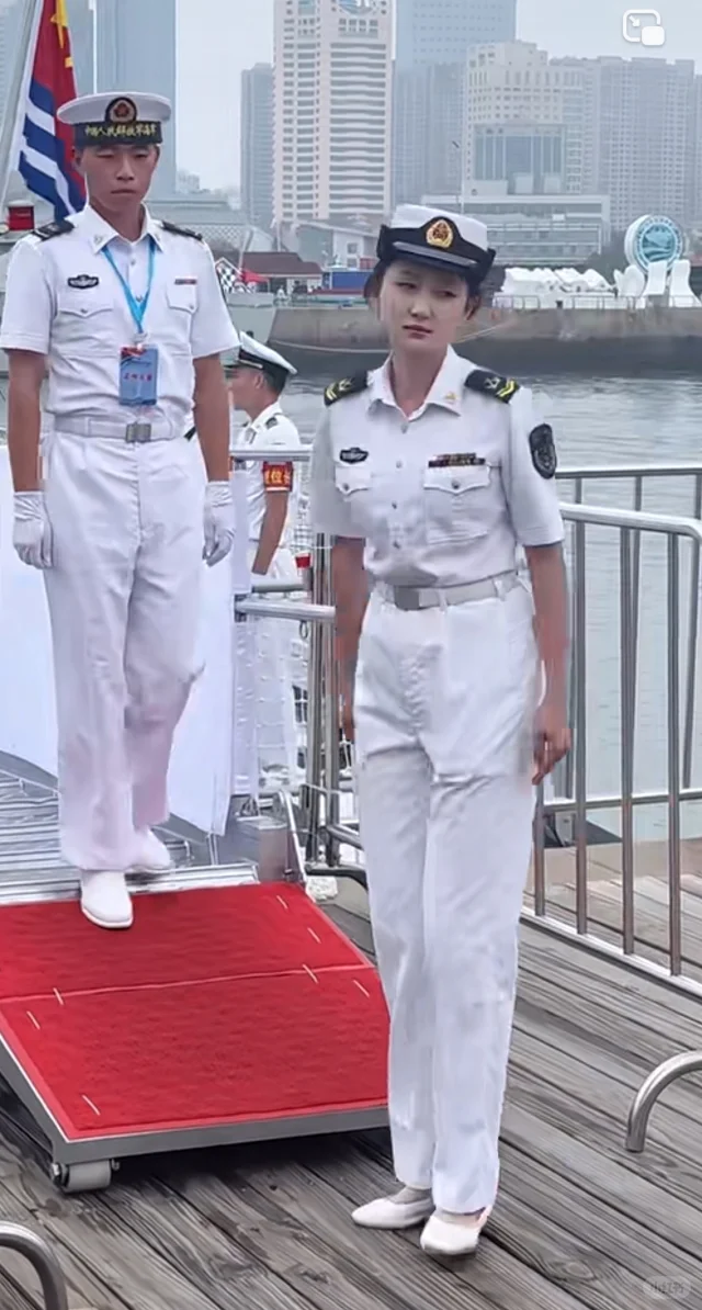 这是啥表情好温柔哎