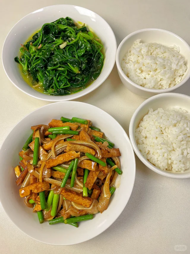 和五岁儿子的晚饭