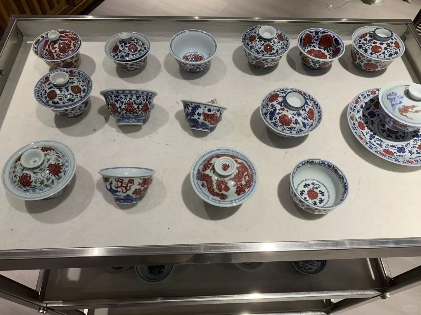 Pink哪一抹红⁉️青花釉里红盖碗大赏