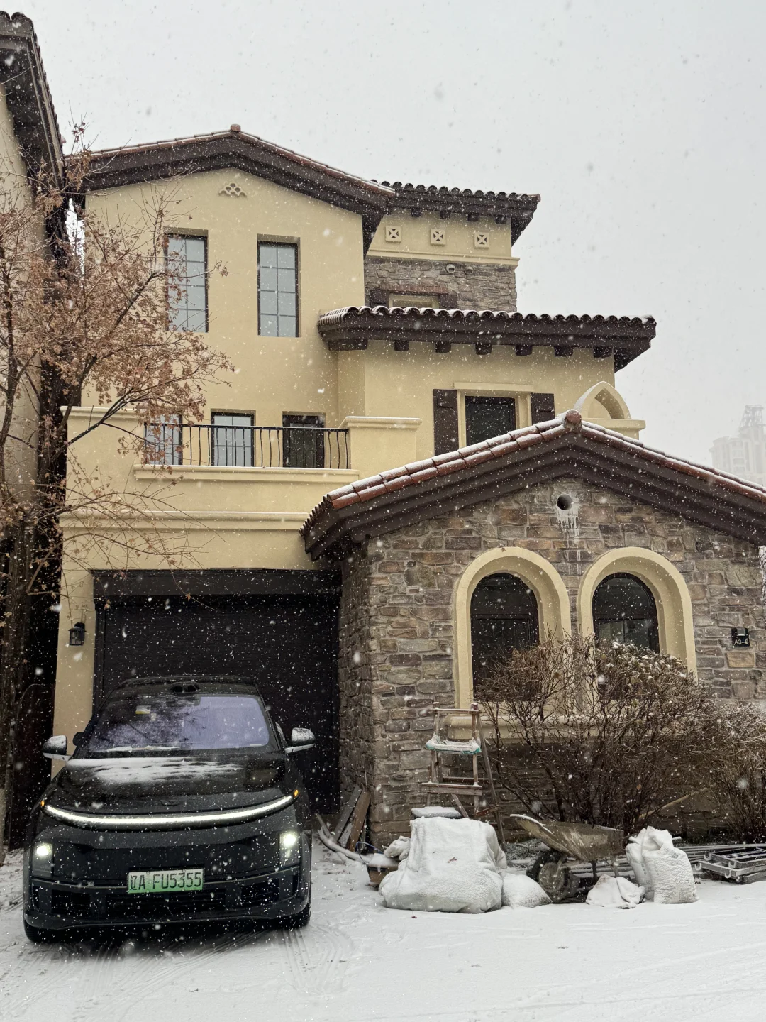 这是以前不敢想，现在属于我的格子窗小别墅～