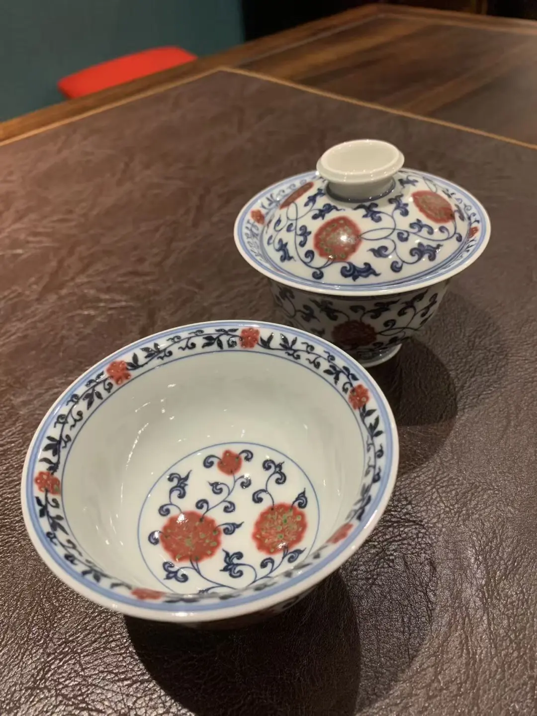 Pink哪一抹红⁉️青花釉里红盖碗大赏