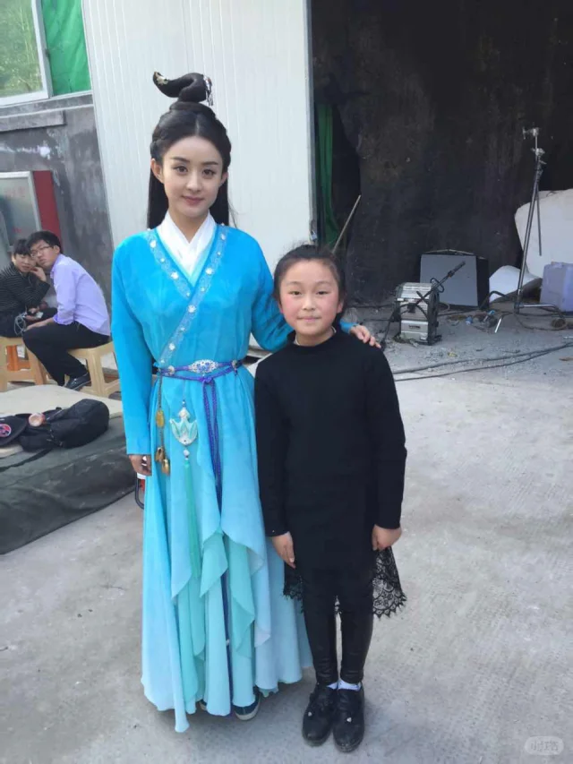 小时候就这死样见赵丽颖女神…