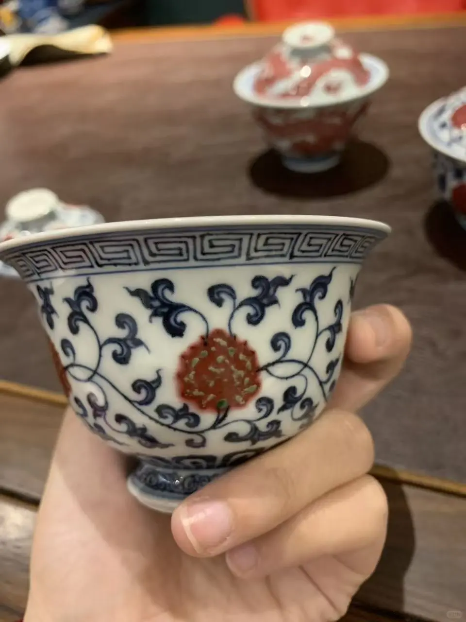 Pink哪一抹红⁉️青花釉里红盖碗大赏