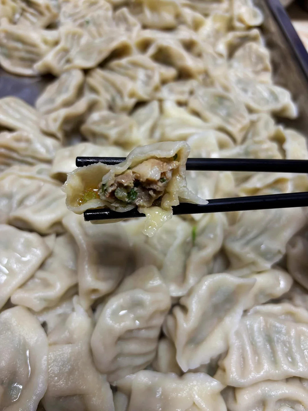 猪肉茼蒿虾仁水饺爱吃的请举手！！