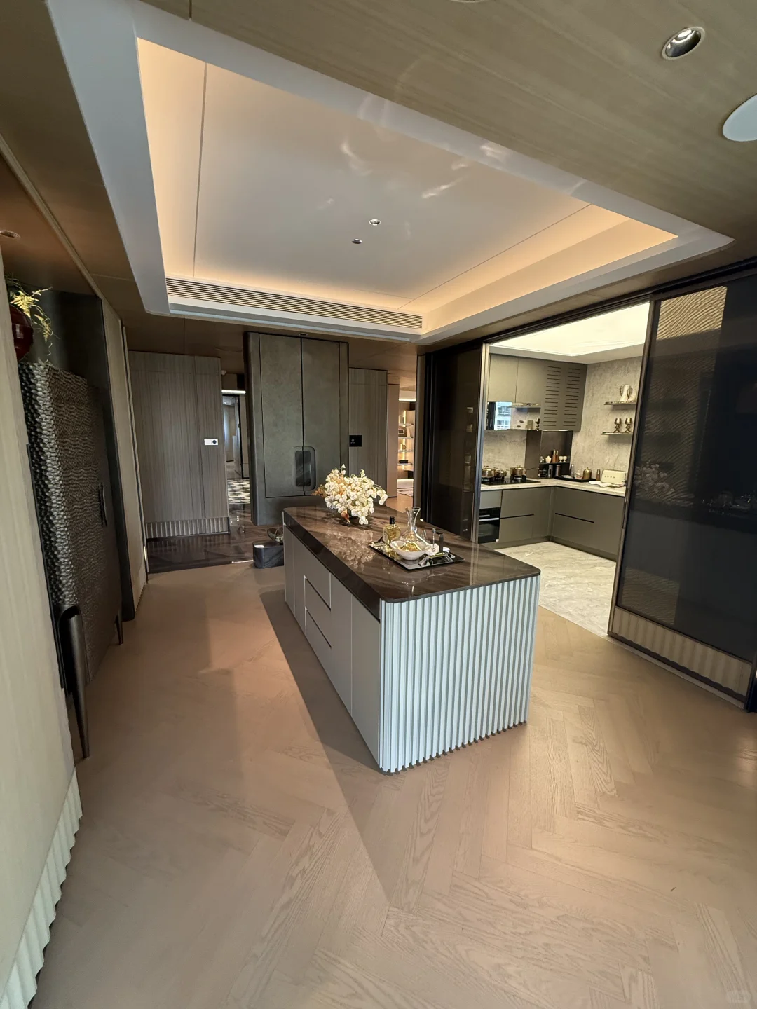 高新区新房也坐不住了！624W拿下240平大平层