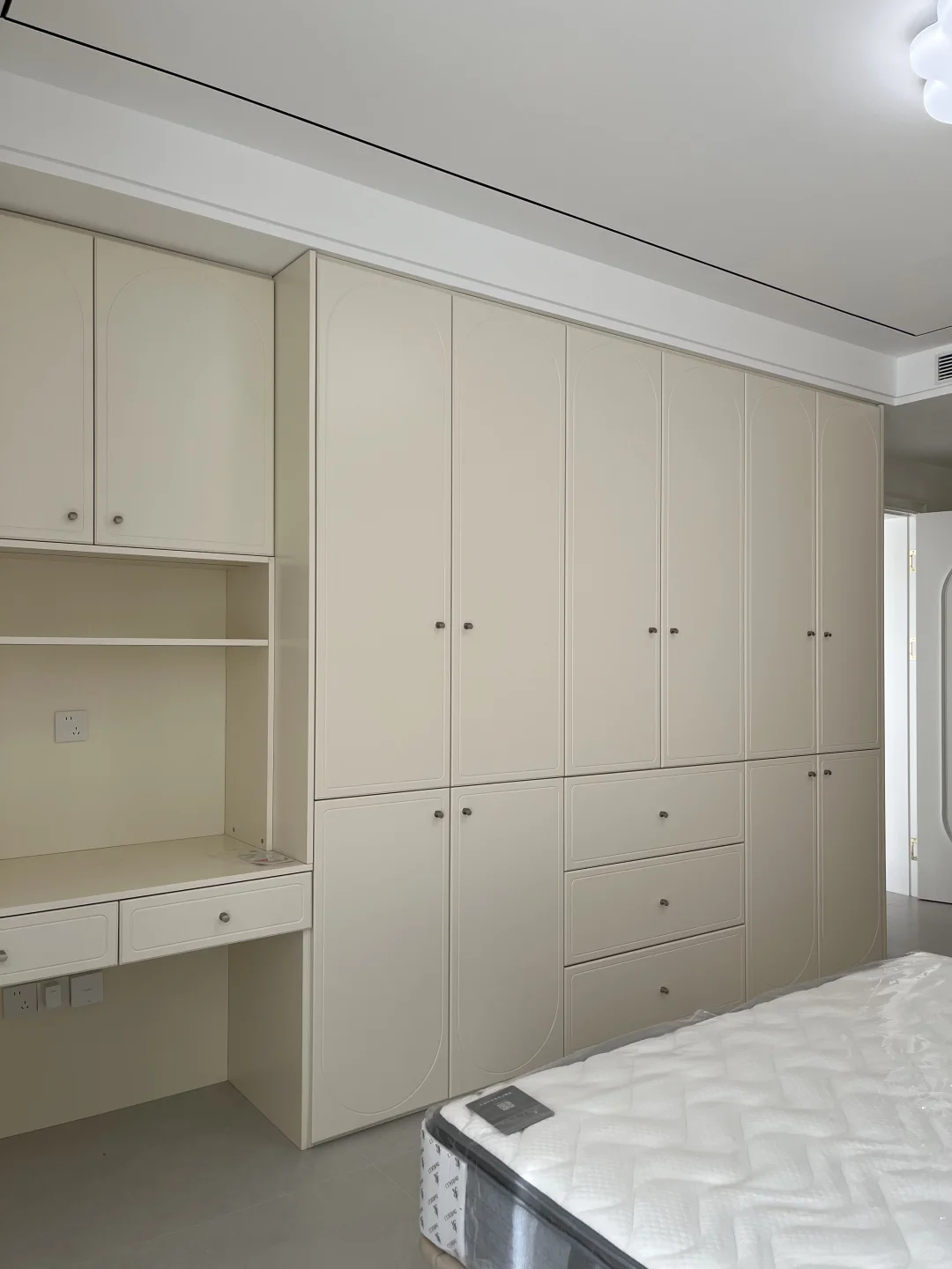 秦皇岛143平老房爆改法式奶油了，效果太绝了