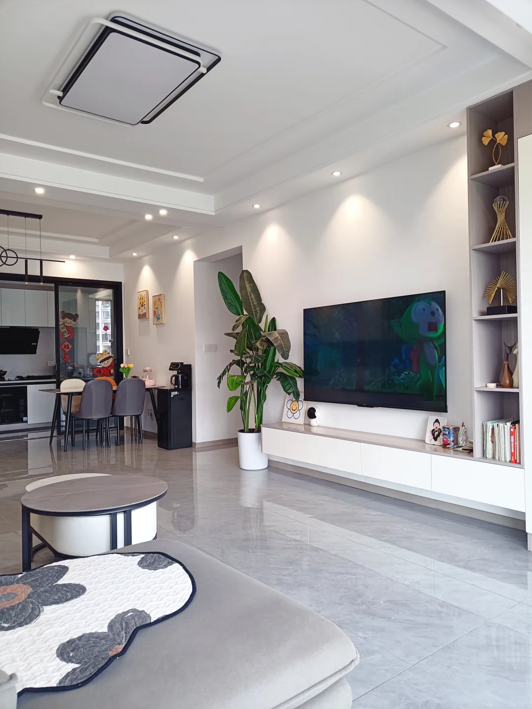 说实话，寒酸吗？花了13W😂…