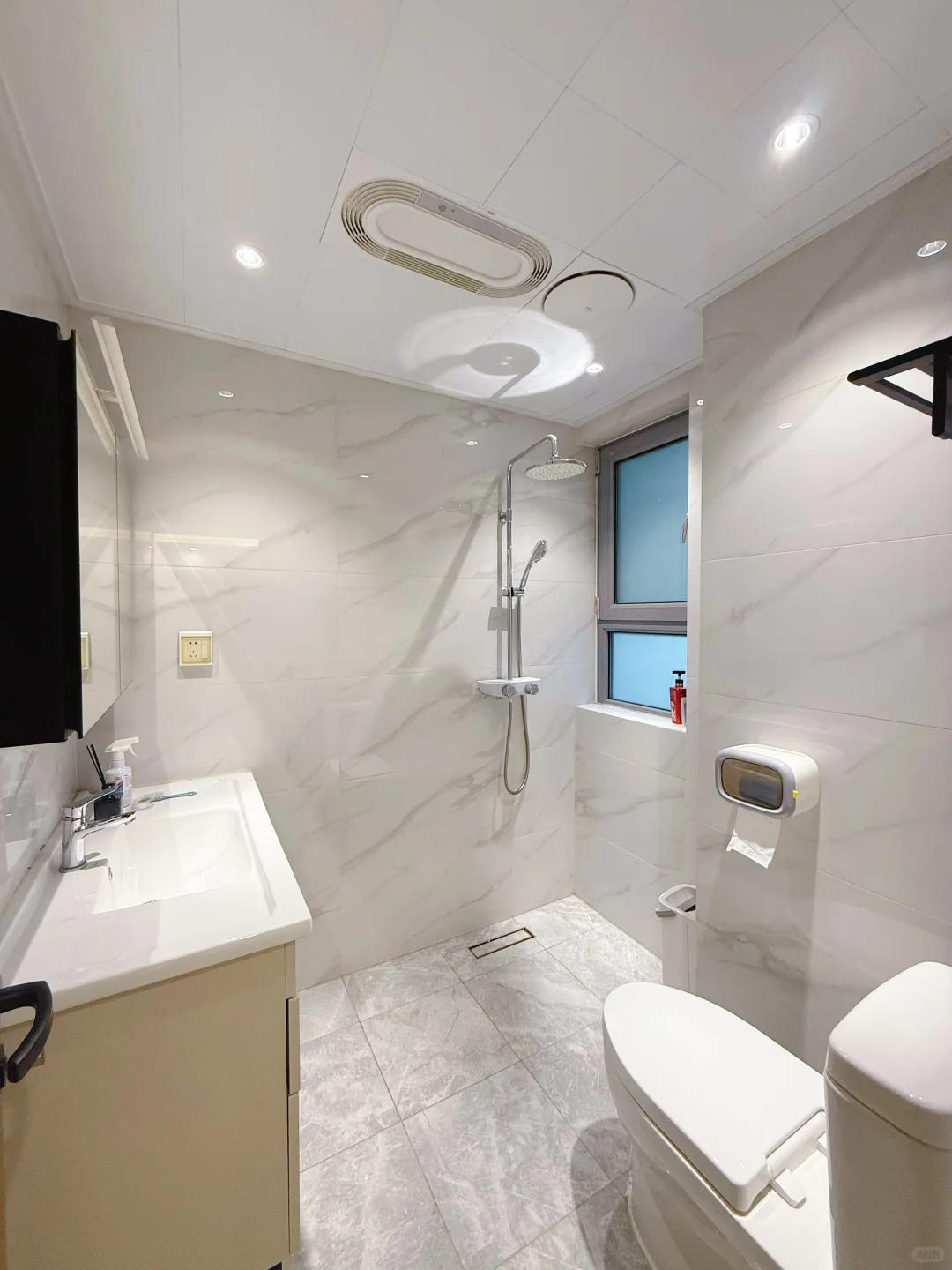 ✨【婚房出售！装了20w的小三室，全是硬货】✨