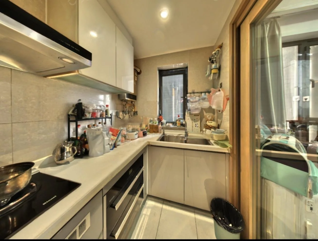 俄滴神，保利次新房南向3房 ，只需60多个首付