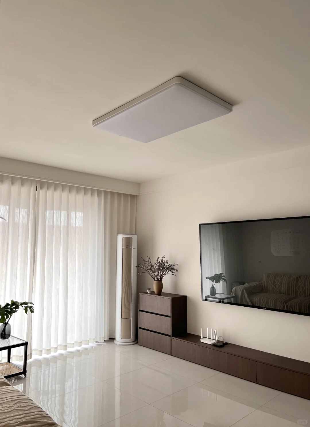 没花什么大钱，但装出了梦想中简单干净的家