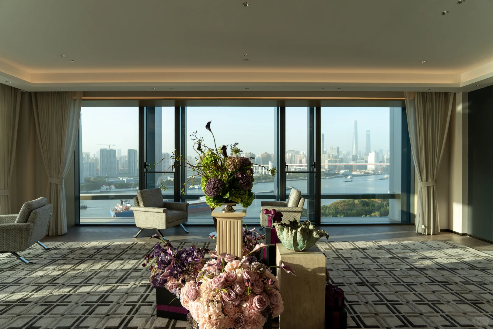 双面看江！精装江景大平层！新房！