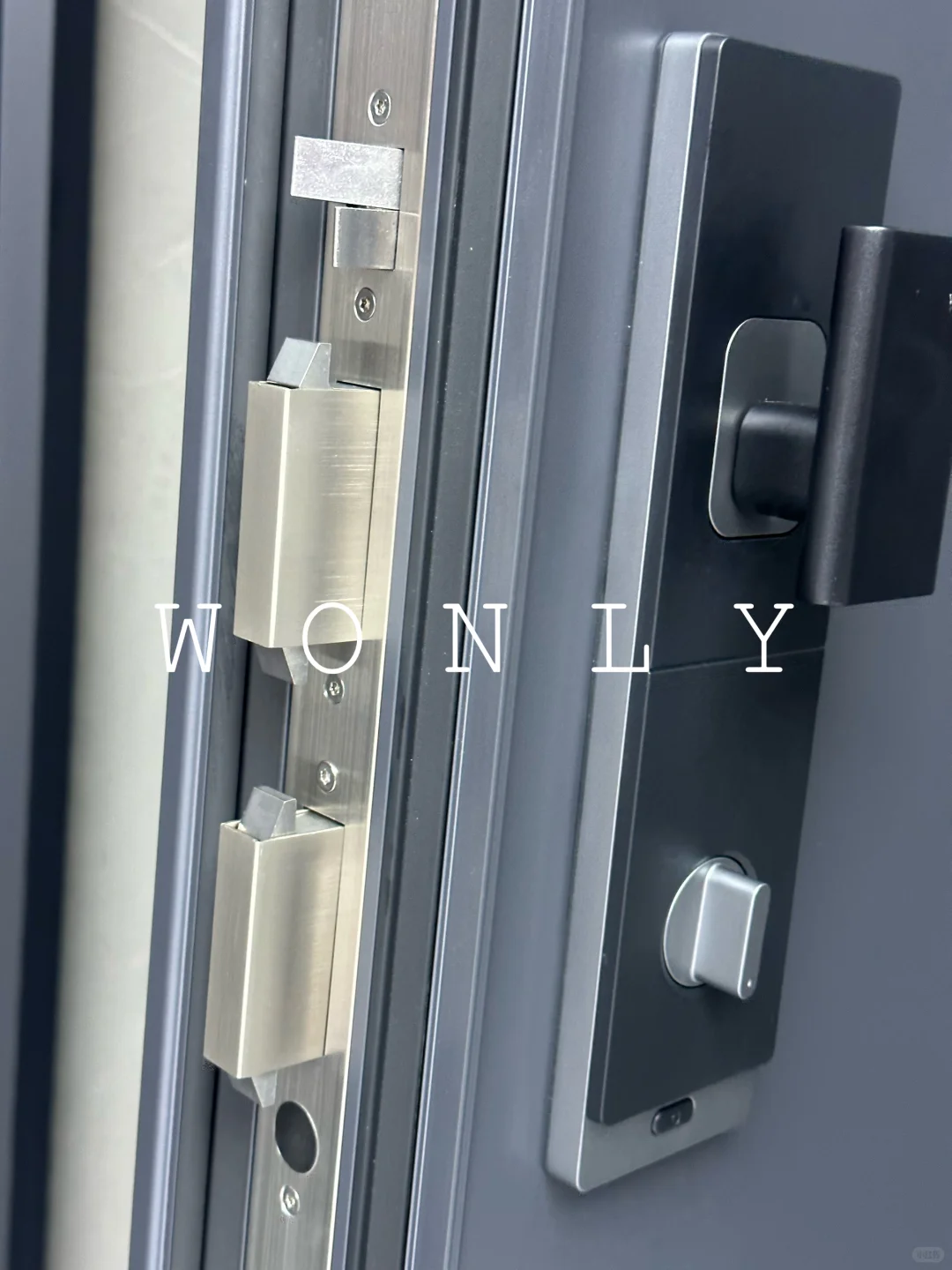 家的第一道风景 | 王力机器人安全门X70