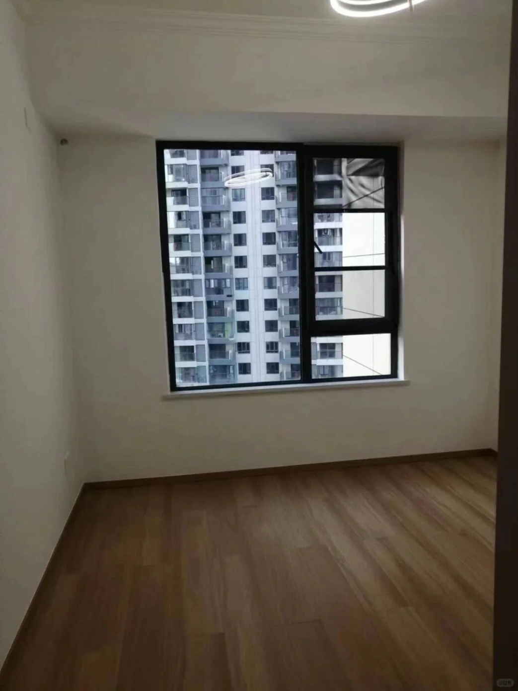 离大谱，重庆110平新房开荒保洁600多完工。