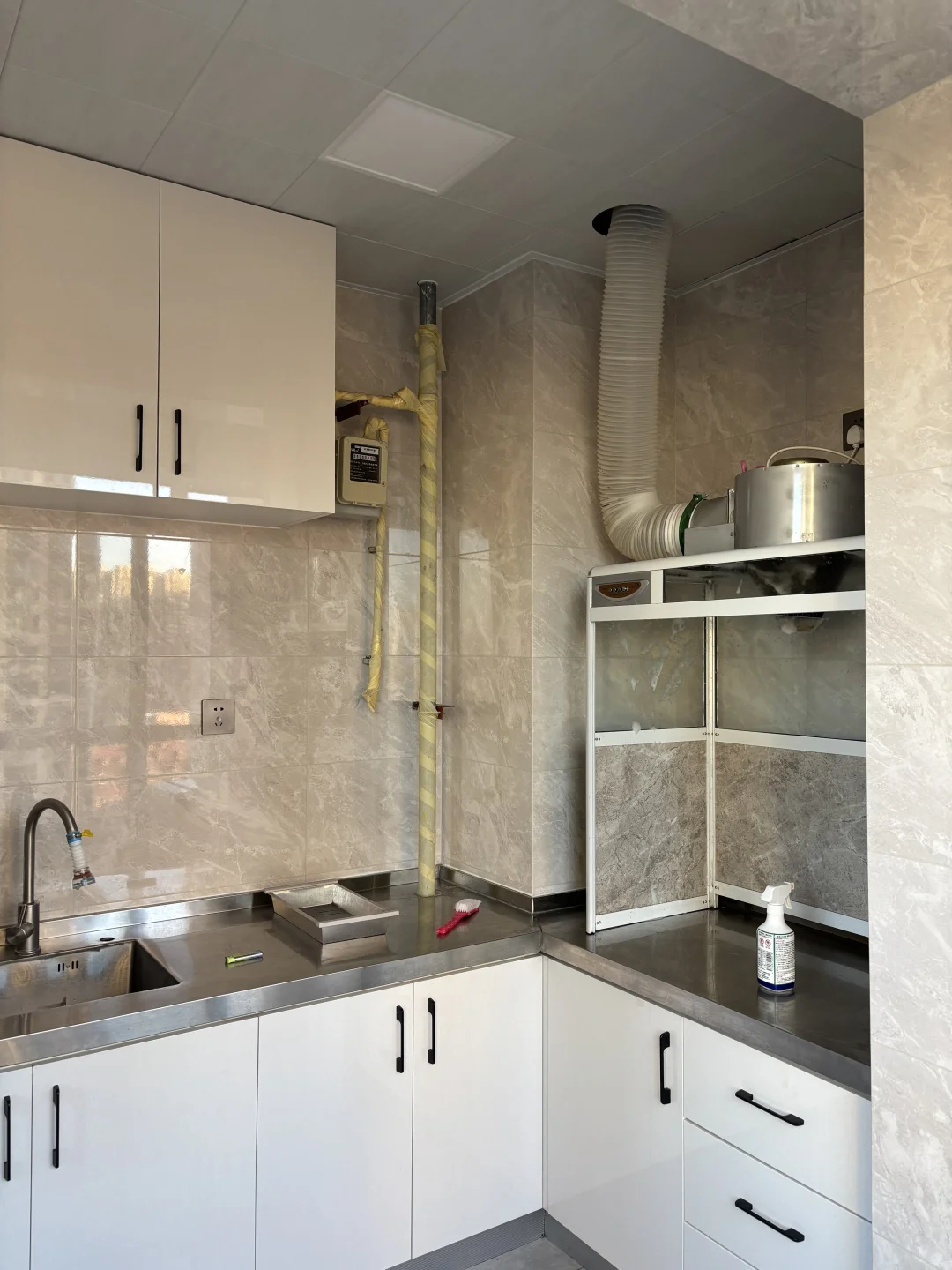 邯郸一居，已出租，谢谢大家，电梯中间楼层