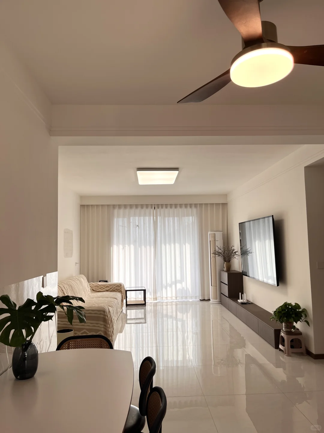 没花什么大钱，但装出了梦想中简单干净的家