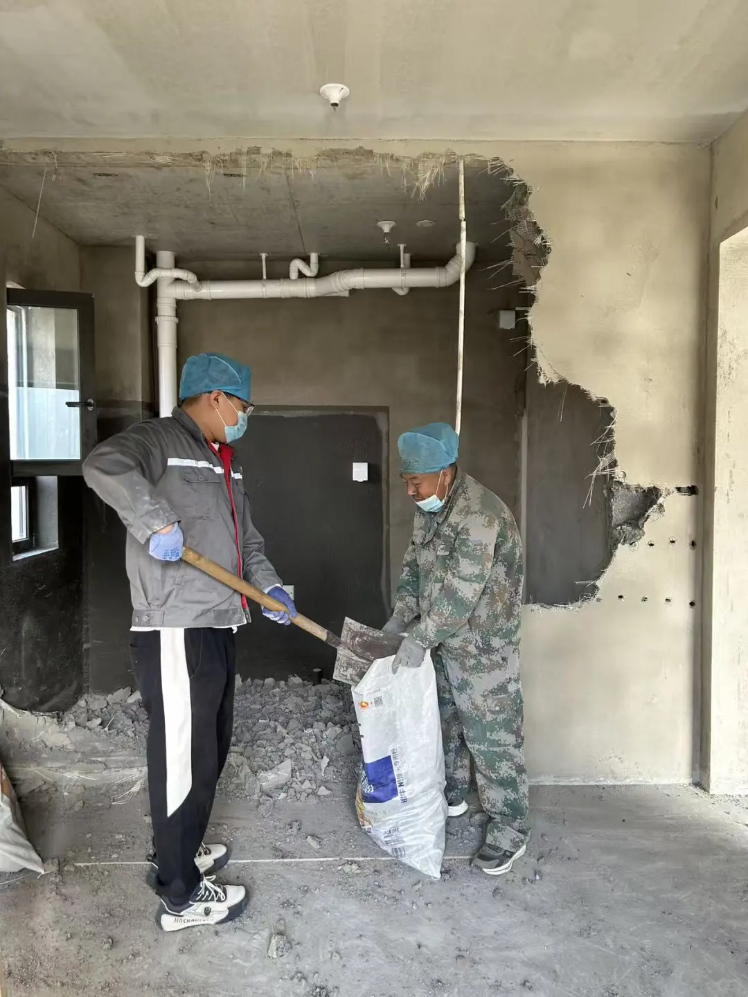 装修自己砸墙两天血泪经验