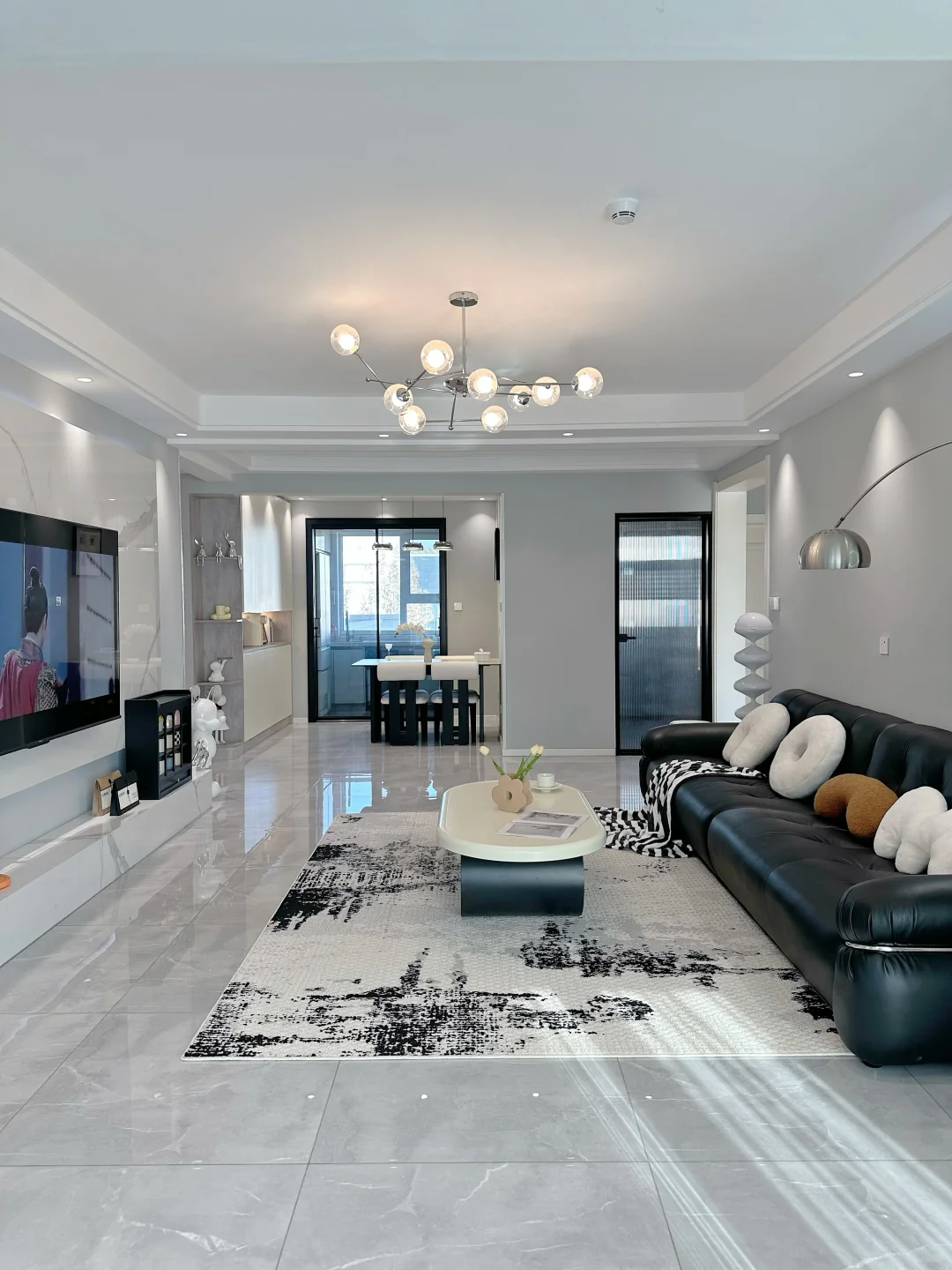 27岁，靠老公拥有了第一套dream house！