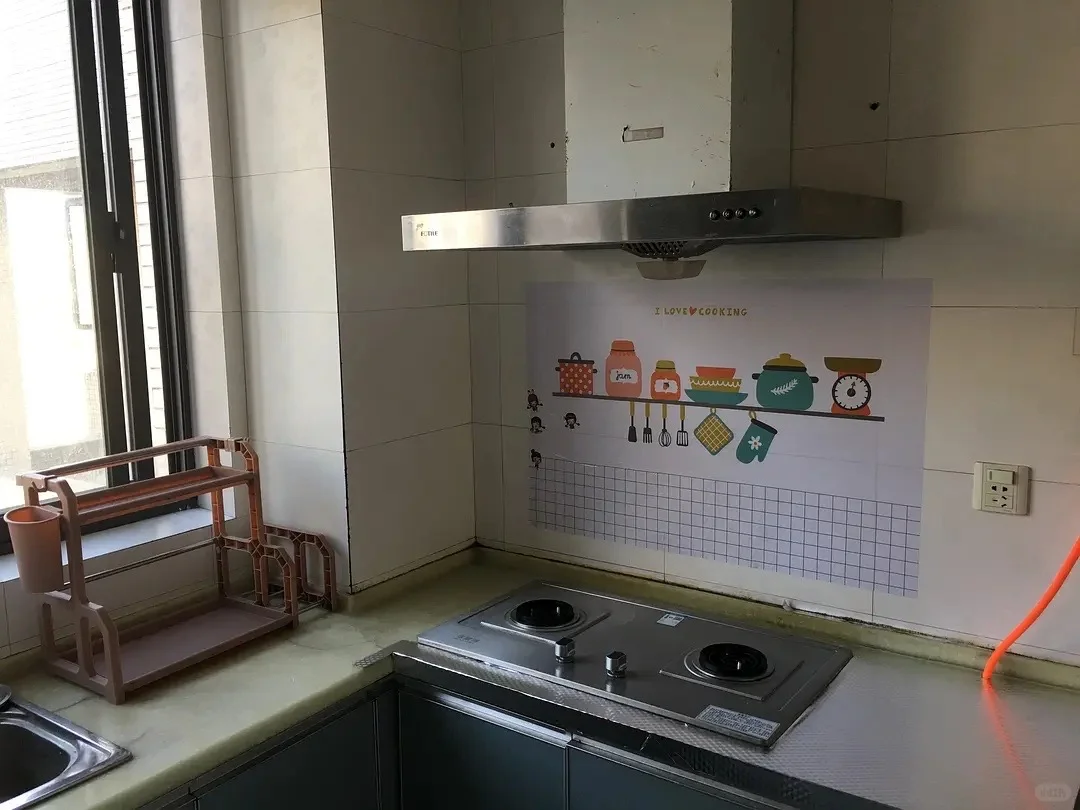 红牌楼地铁房(单间出租)新房(房东直租）