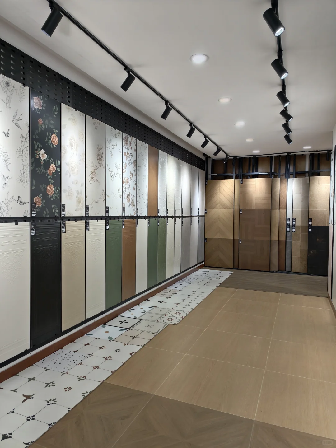 🔥邯郸选木纹砖记住以下几点不踩坑