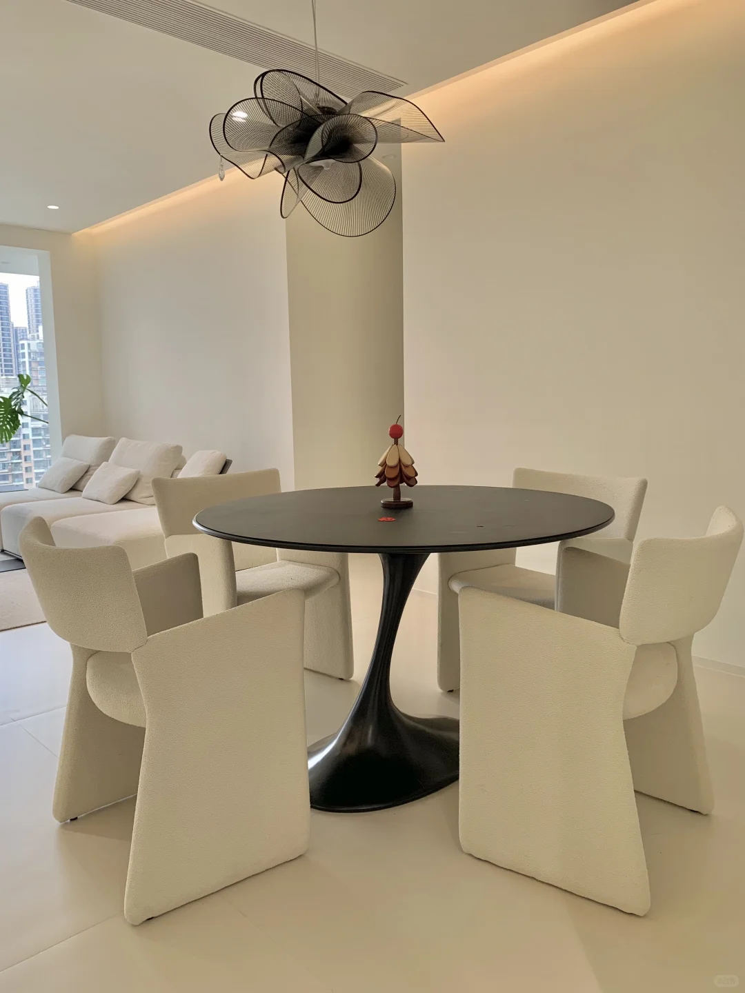 恭喜我吧！26岁和心爱的他住进了dream house