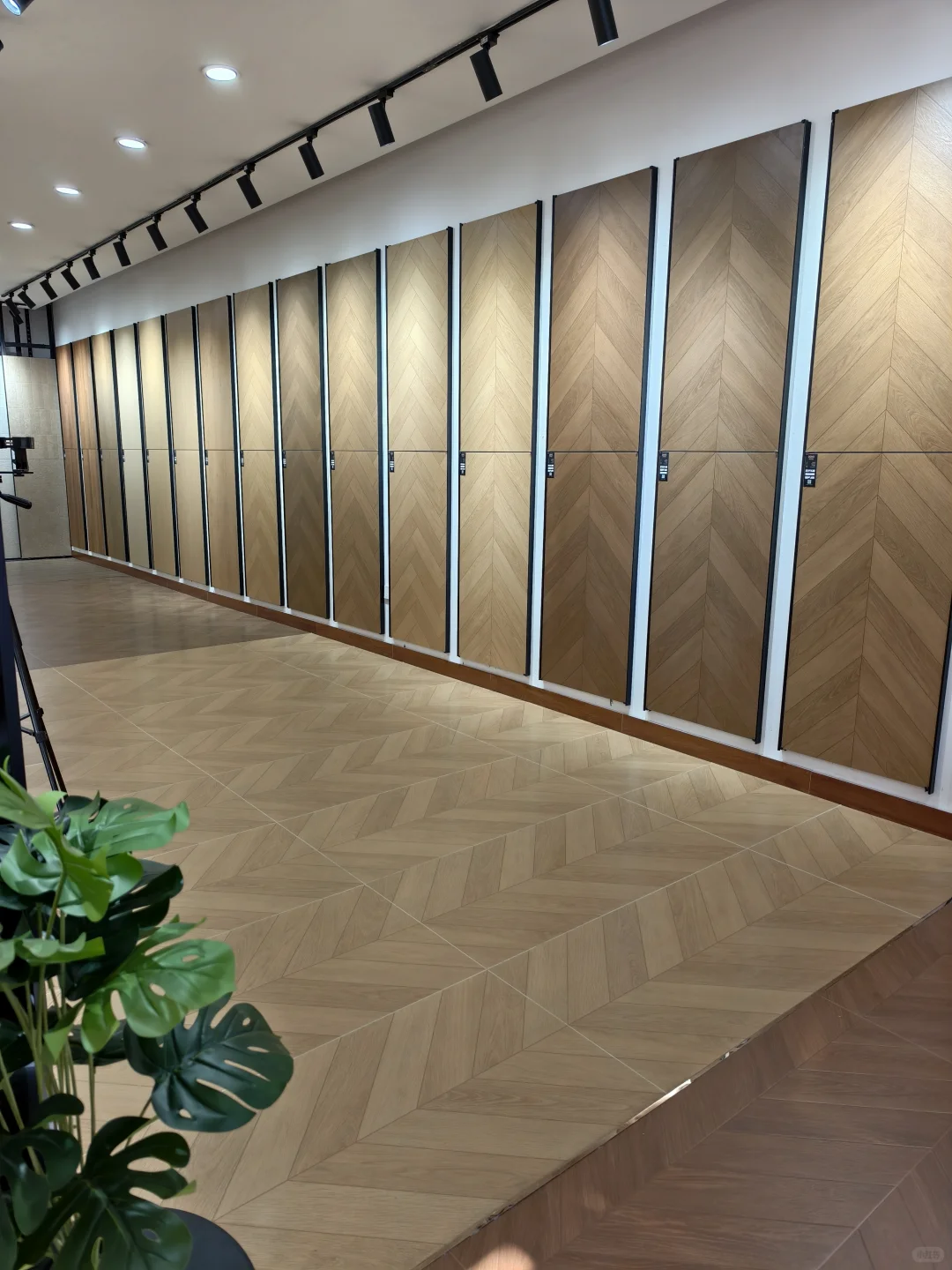 🔥邯郸选木纹砖记住以下几点不踩坑