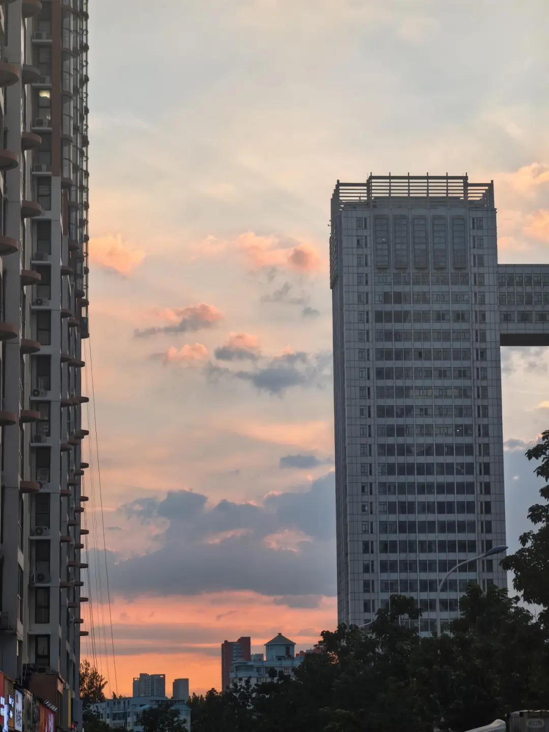 都说小红书卖房卖的快，我也来试试