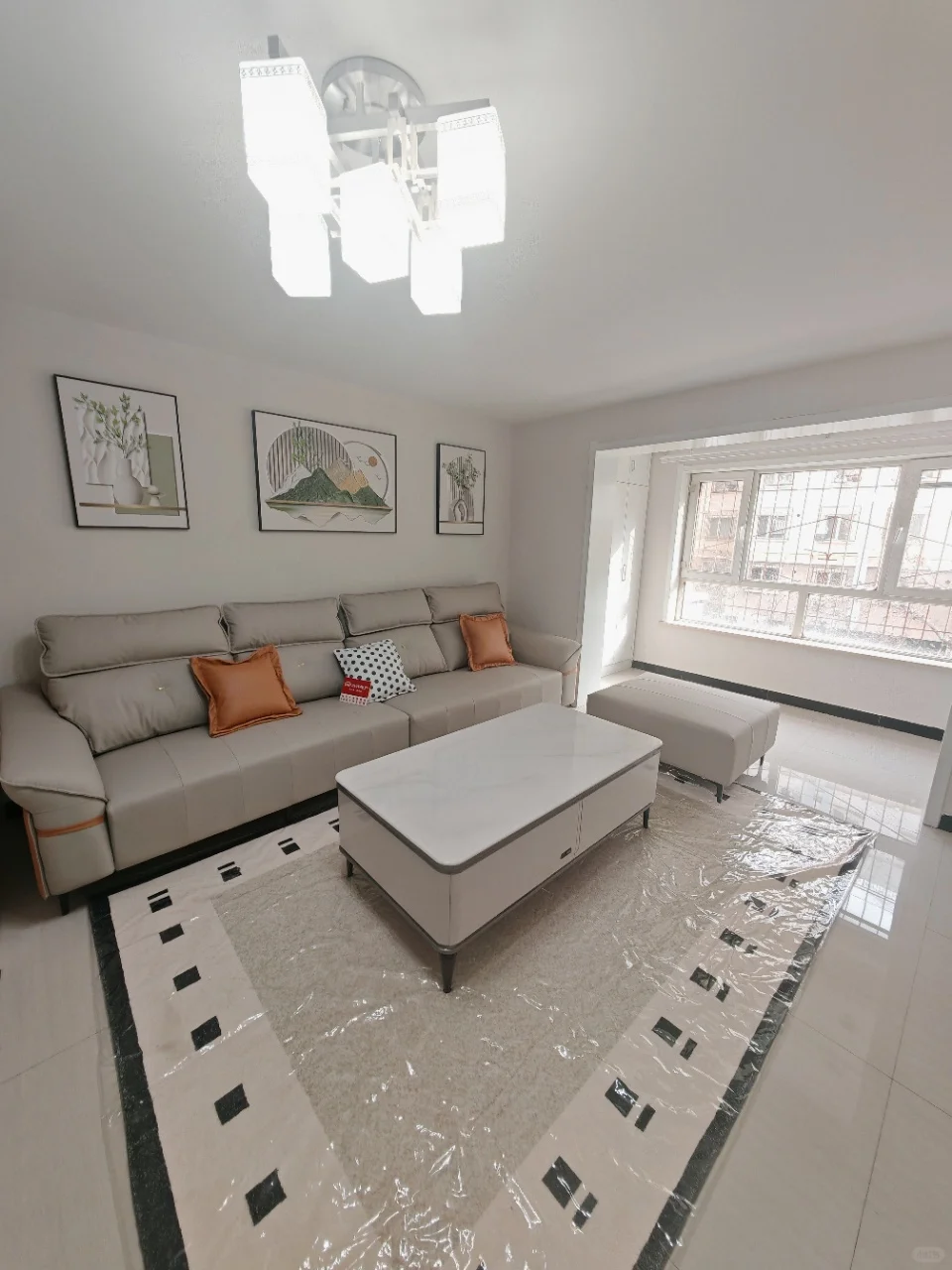 首付3万 植物园地铁口 二楼精装三居室