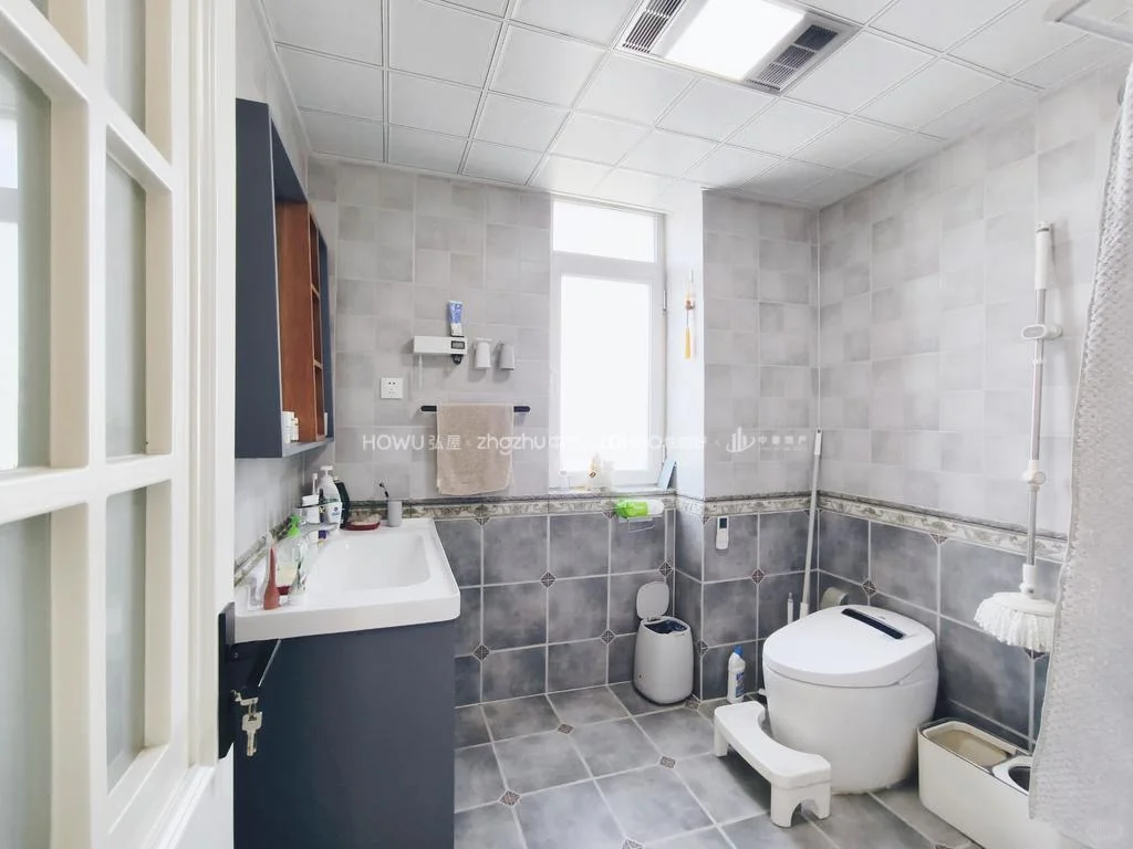 帝华鸿府129平精装36万免税送地下室急售