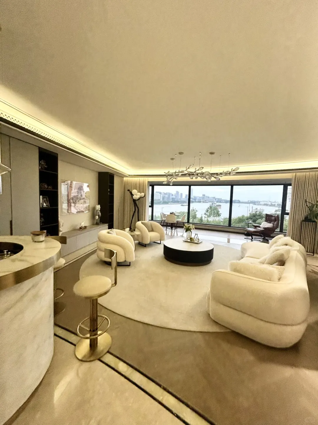 徐滨尚海湾三期江景房｜自住装修｜4房出租