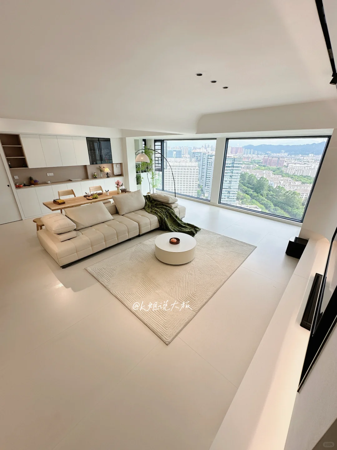 横厅越乱越显大！直接复制