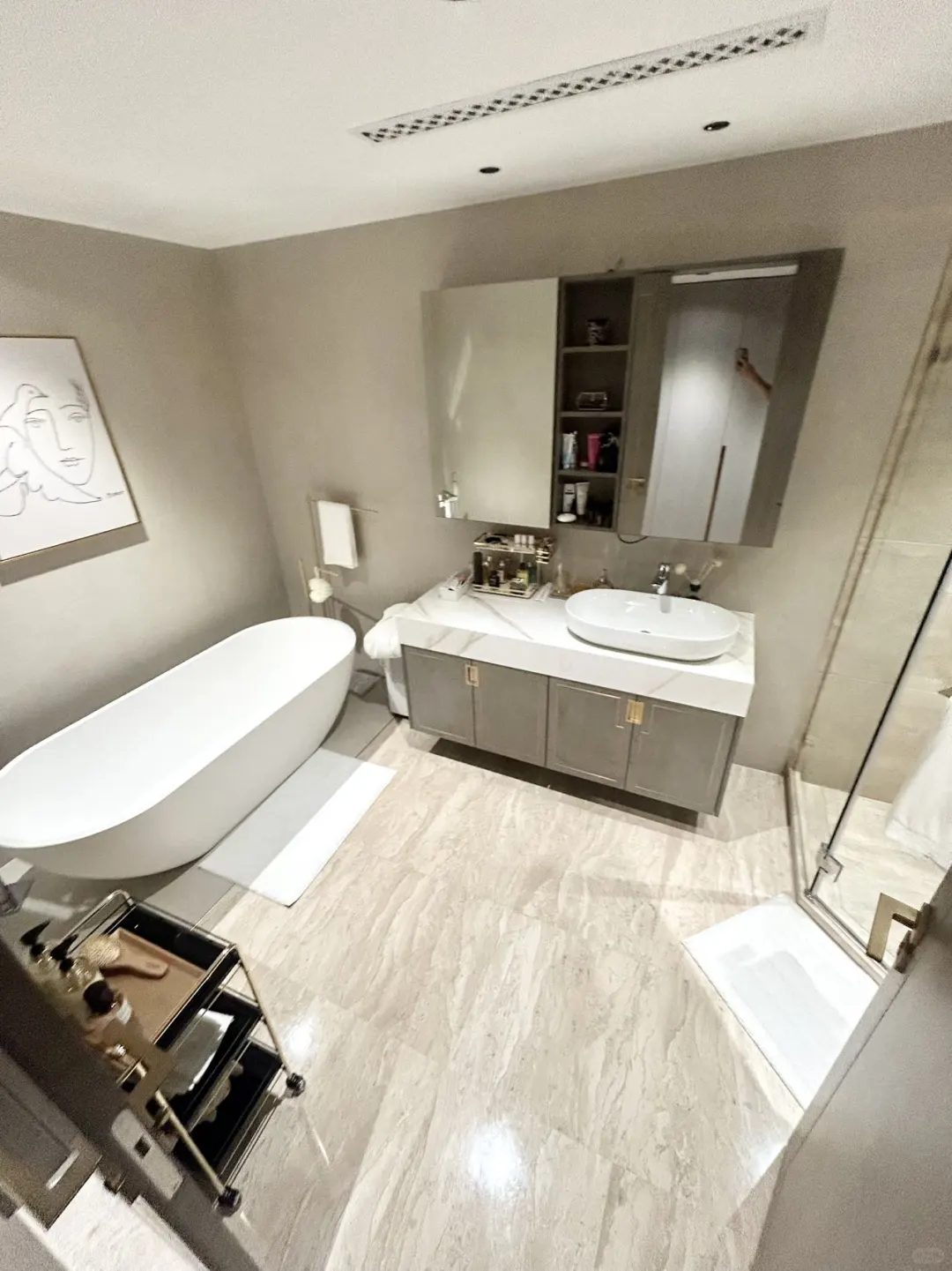 徐滨尚海湾三期江景房｜自住装修｜4房出租