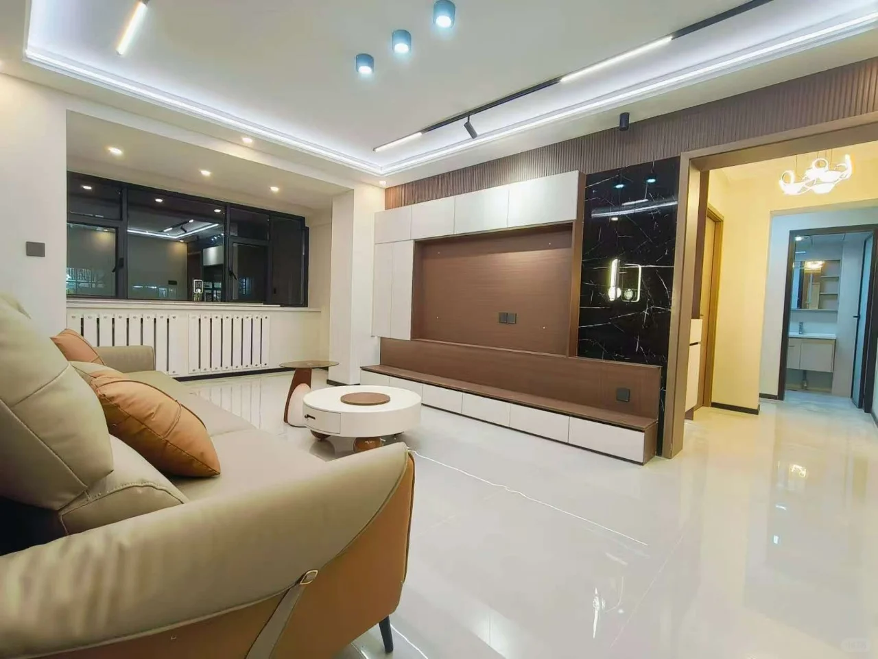 首付五万 小西沟 福润德附近精装二楼两室