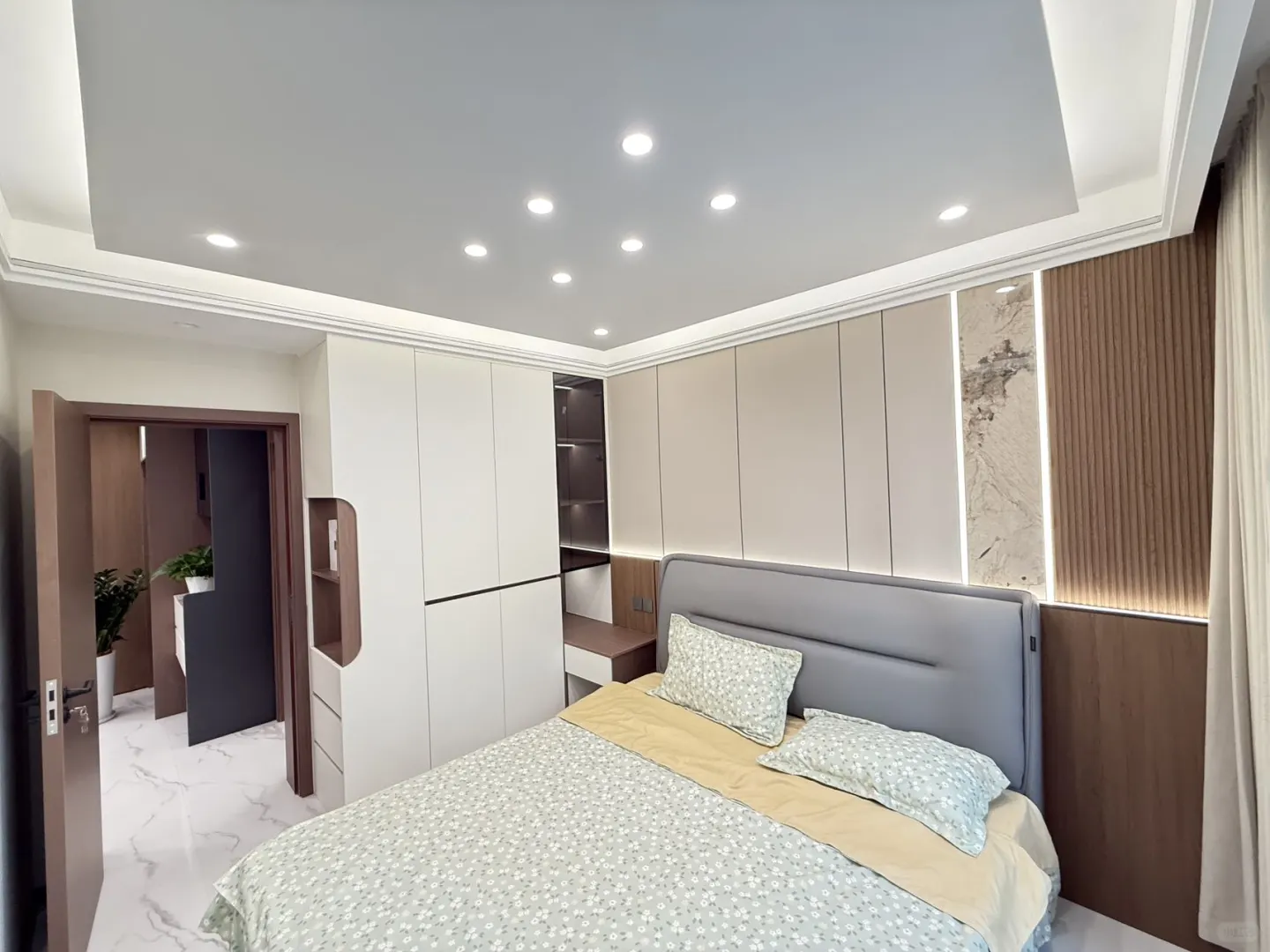 首付10万 新北园春 中泰雅居精装三居室