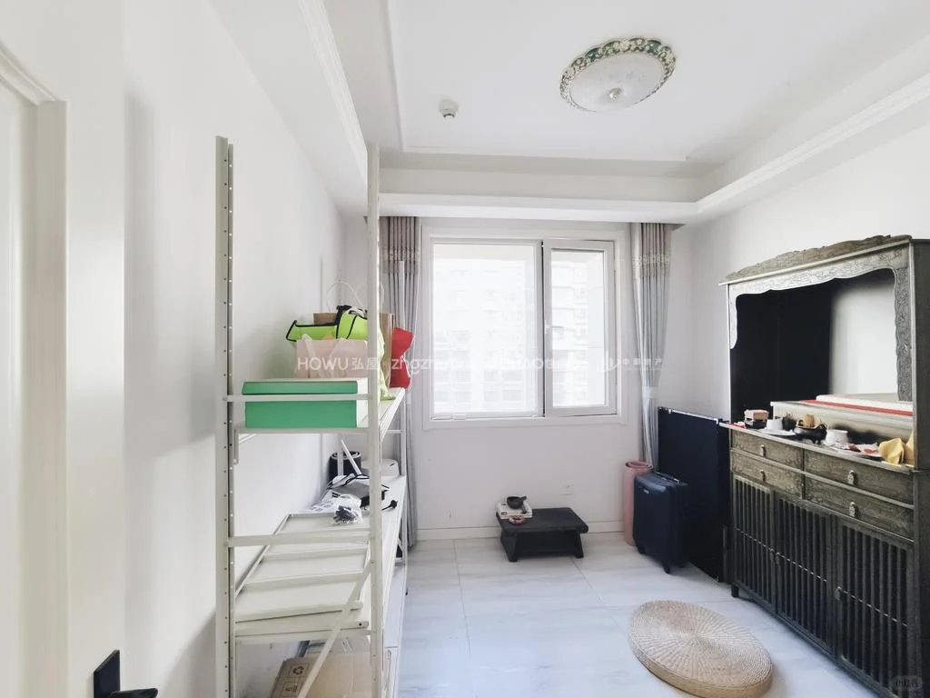 帝华鸿府129平精装36万免税送地下室急售