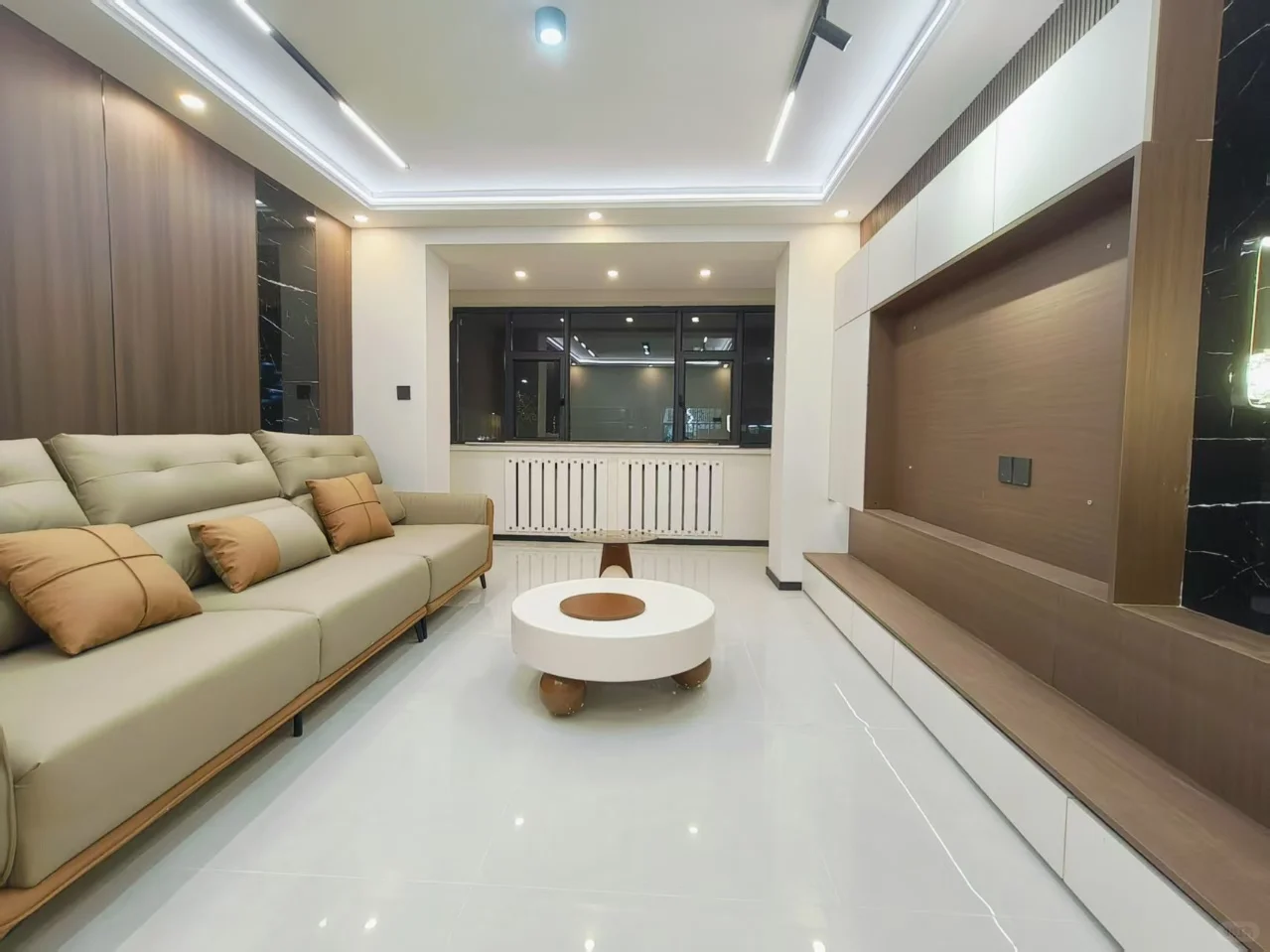 首付五万 小西沟 福润德附近精装二楼两室