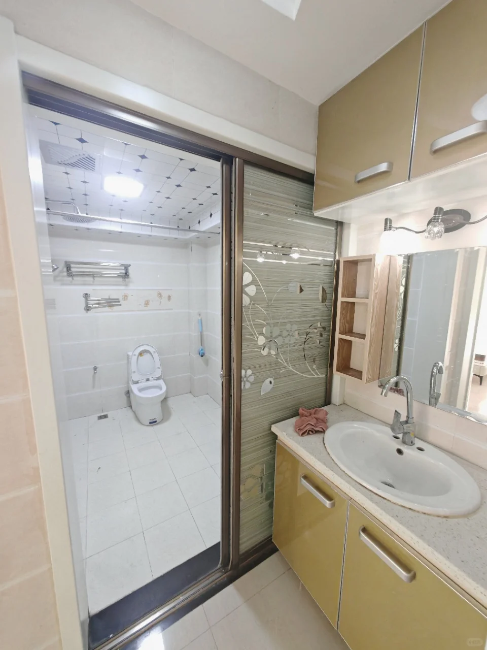 首付3万 植物园地铁口 二楼精装三居室