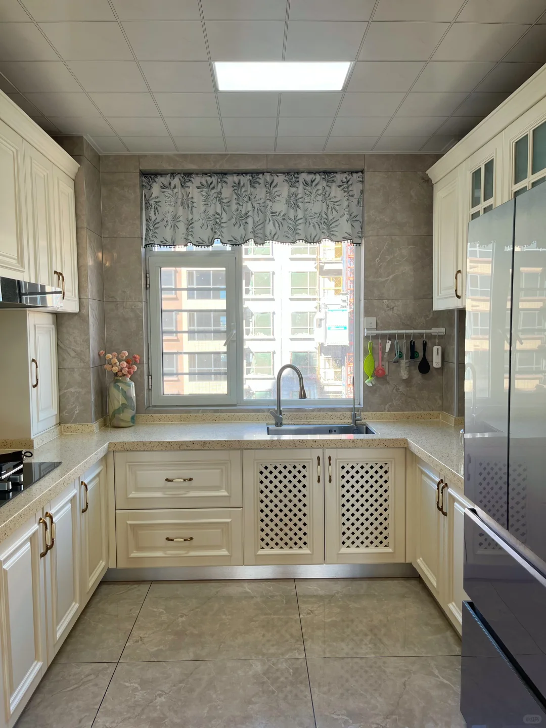 普通人的家，不用太豪华，温馨舒适就够啦！