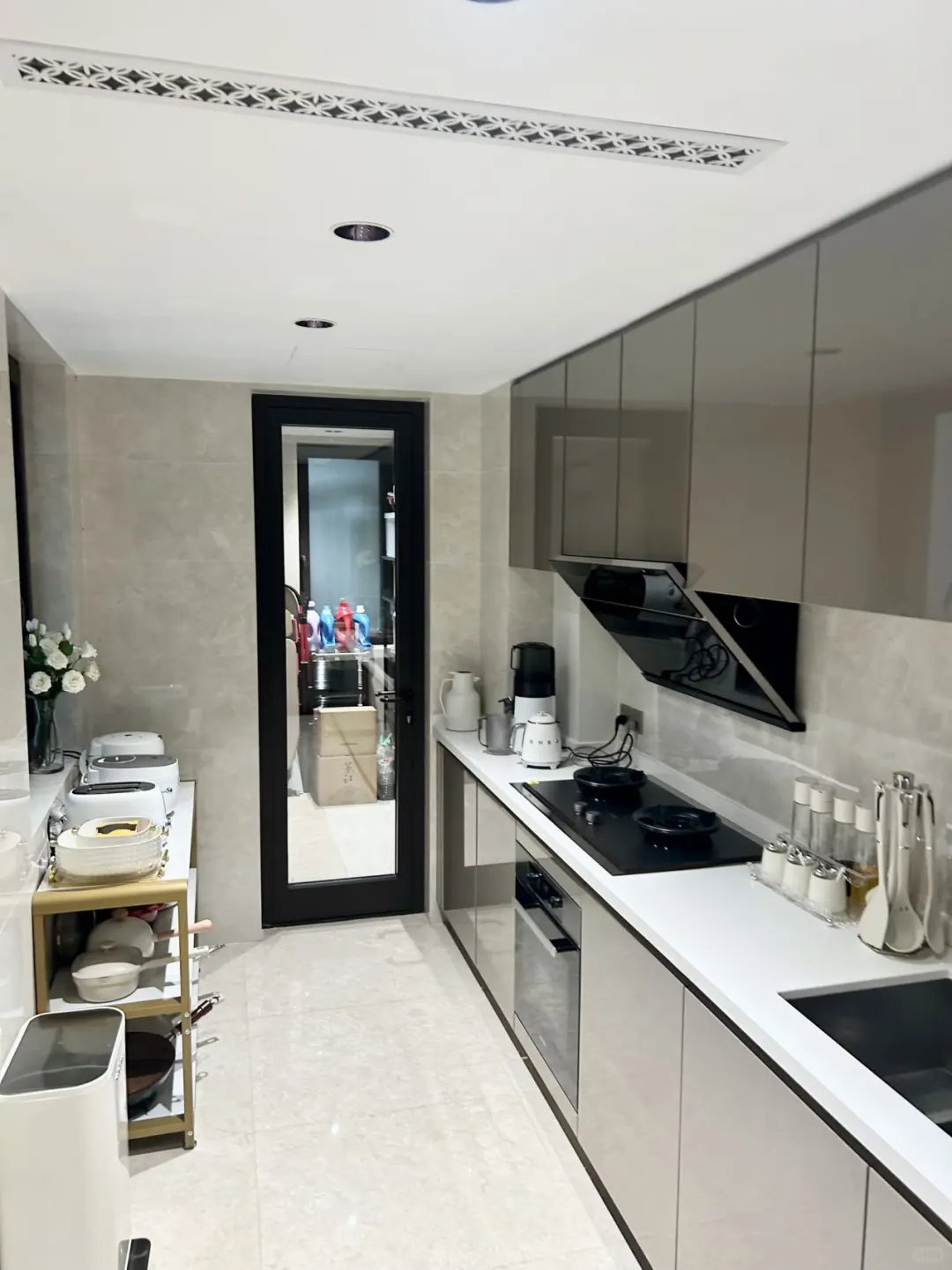 徐滨尚海湾三期江景房｜自住装修｜4房出租