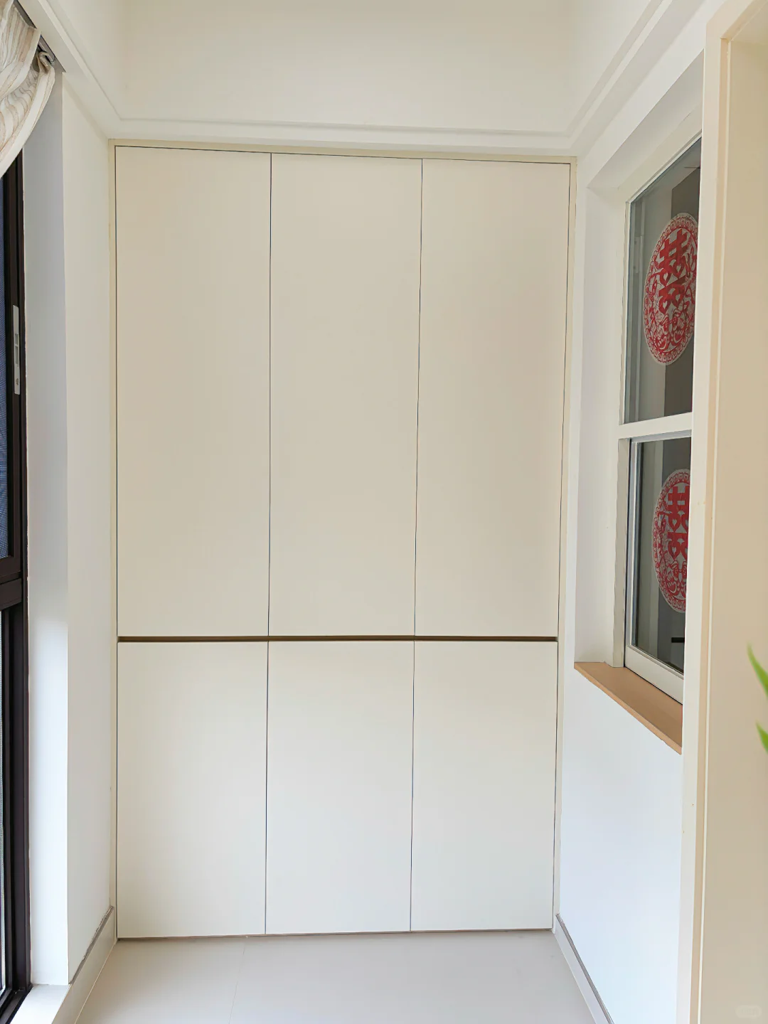 你可以永远相信奶油原木风！！吸顶灯好显大！