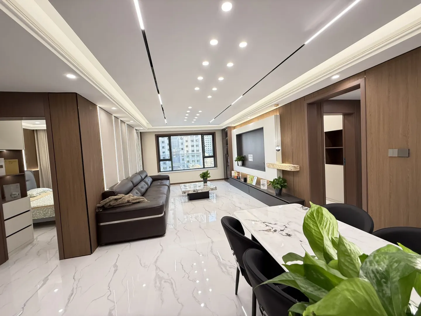 首付10万 新北园春 中泰雅居精装三居室