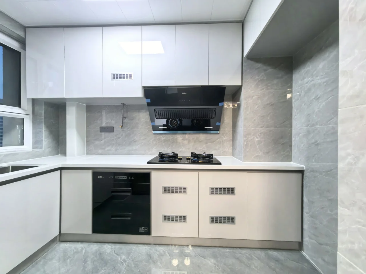 首付15万 平川路口 双赢国际旁精装三居室