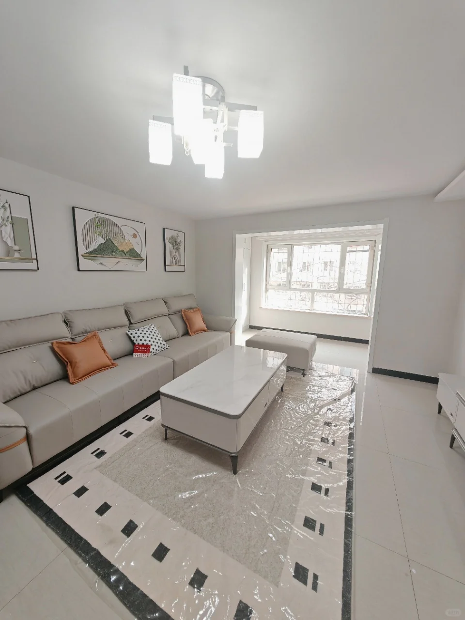 首付3万 植物园地铁口 二楼精装三居室