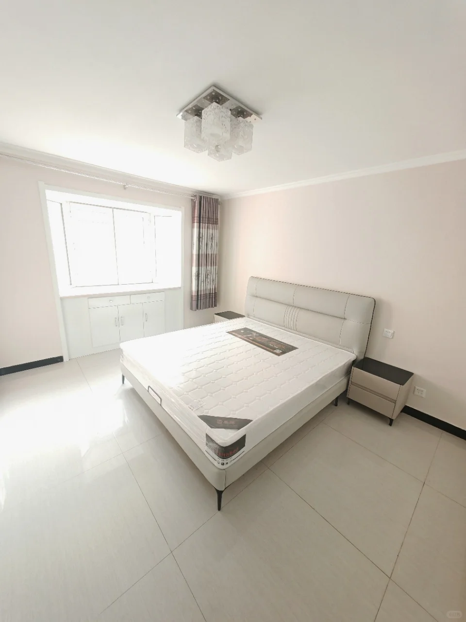 首付3万 植物园地铁口 二楼精装三居室