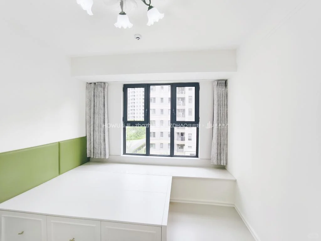 紫郡兰园144平精装30万送车位包高税急售