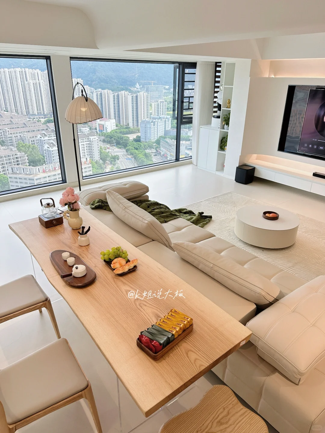 横厅越乱越显大！直接复制